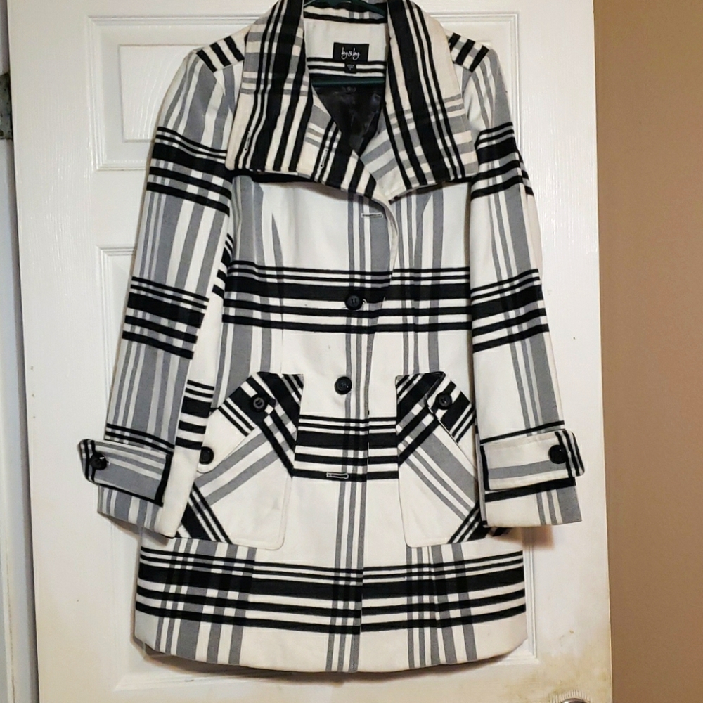 Women's peacoat